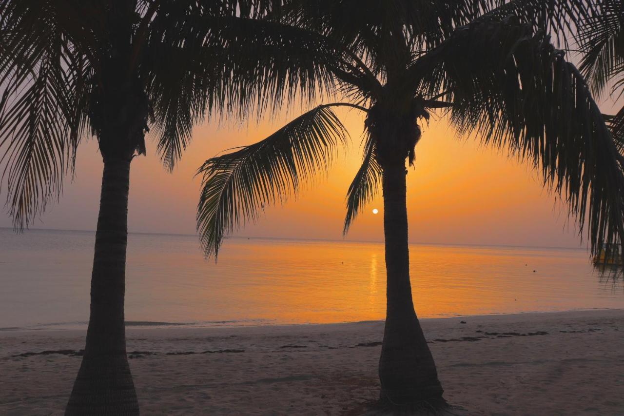 Hotel Posada Seremein ,West Bay ,Roatan Экстерьер фото