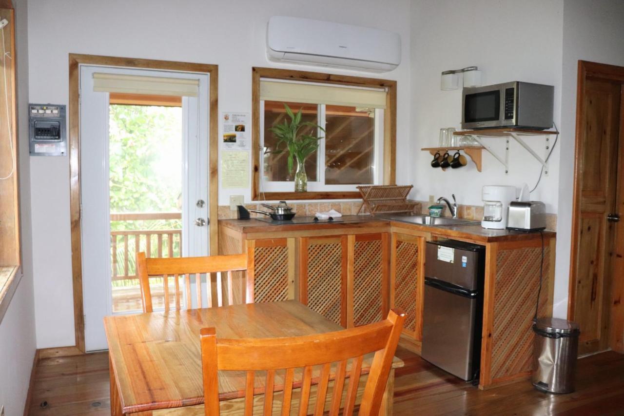 Hotel Posada Seremein ,West Bay ,Roatan Экстерьер фото