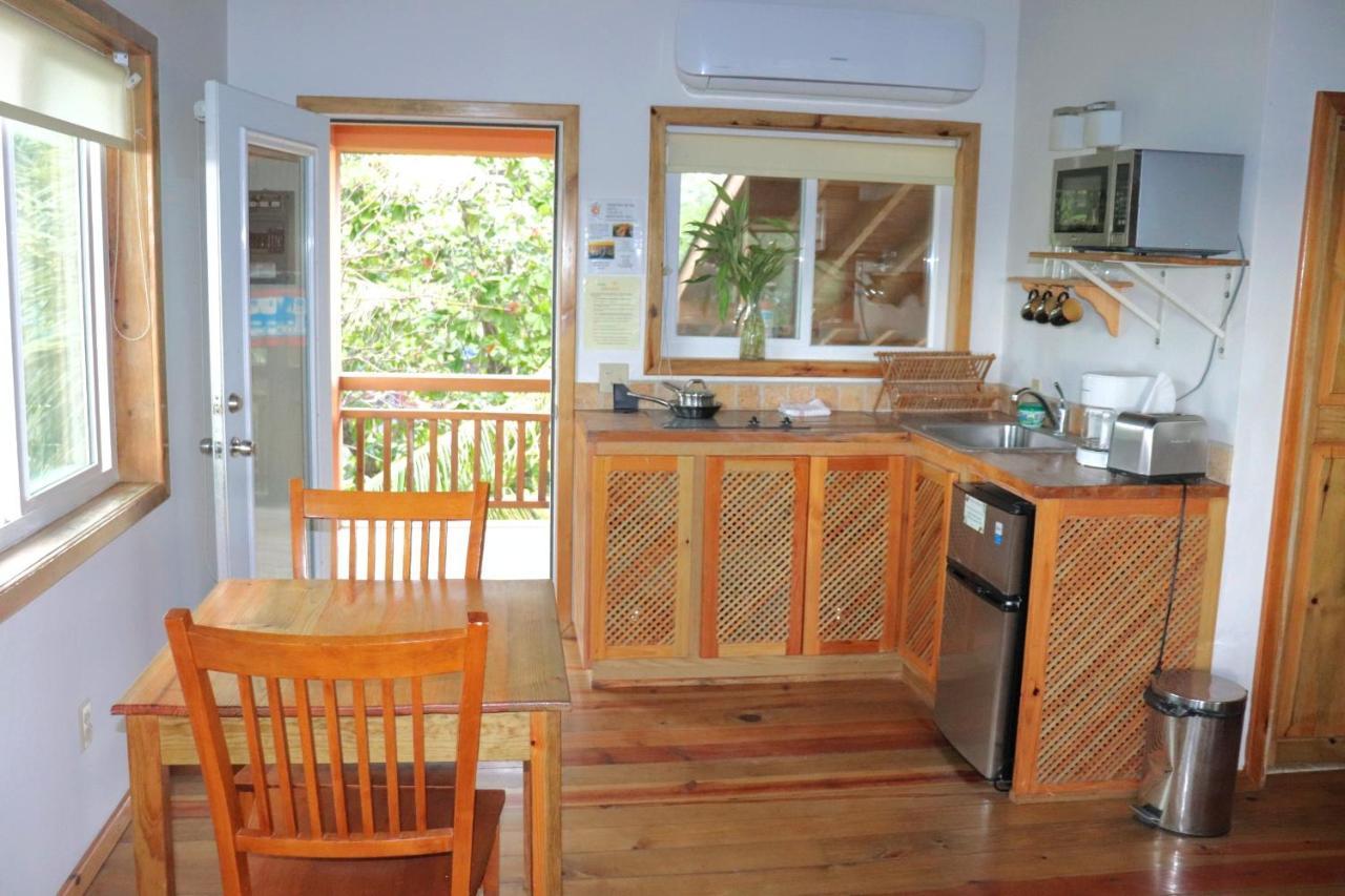 Hotel Posada Seremein ,West Bay ,Roatan Экстерьер фото