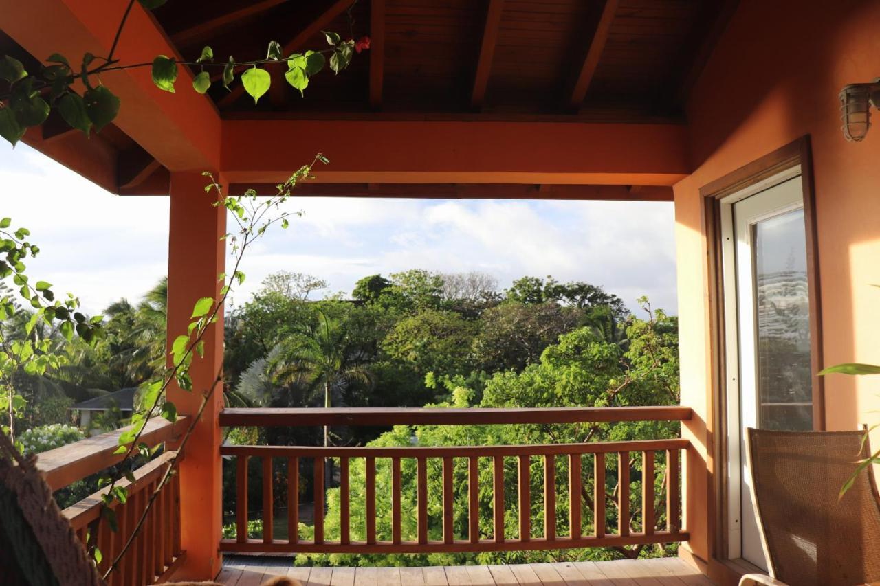 Hotel Posada Seremein ,West Bay ,Roatan Экстерьер фото