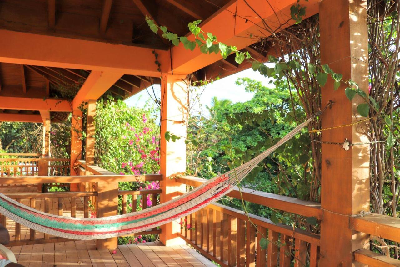 Hotel Posada Seremein ,West Bay ,Roatan Экстерьер фото