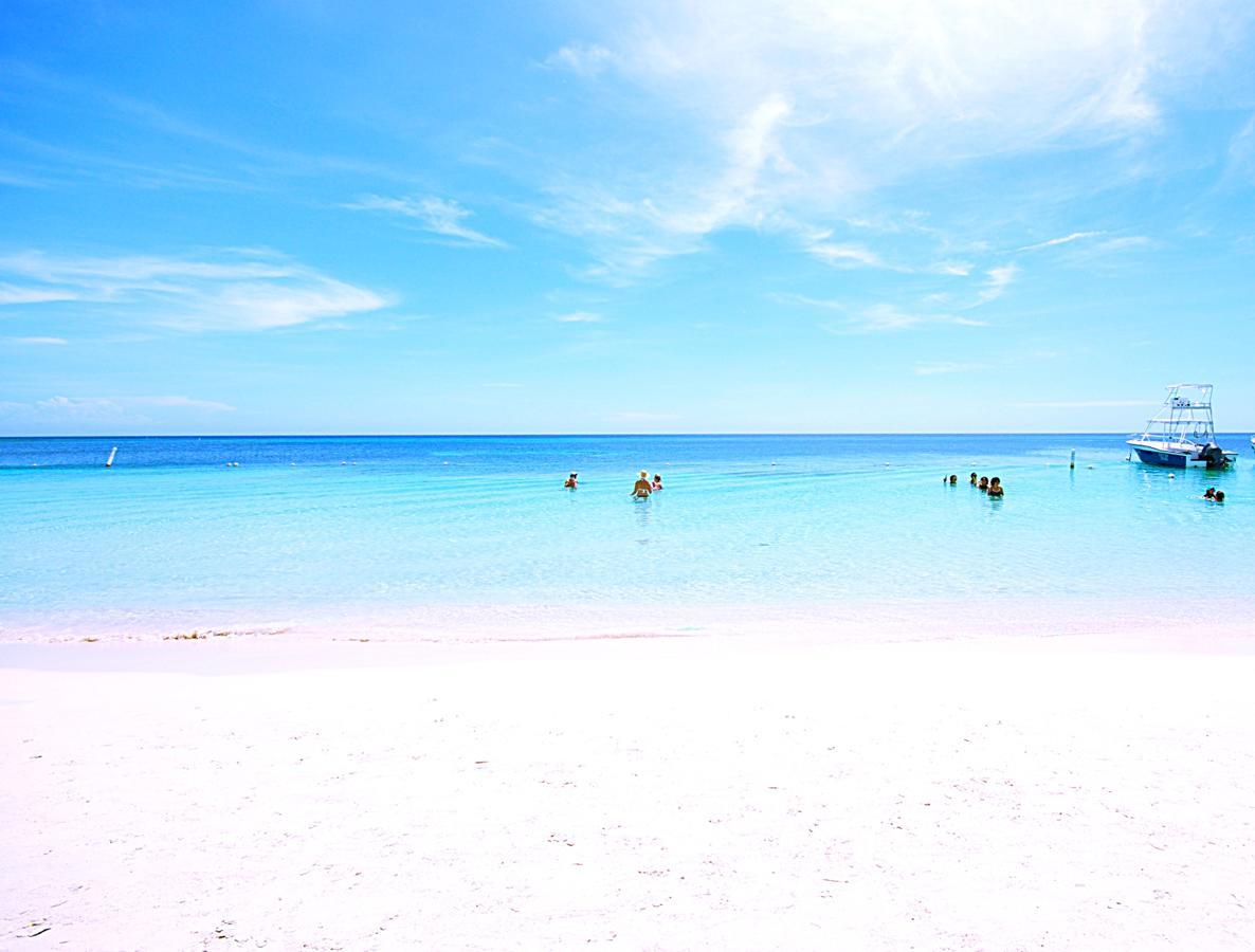 Hotel Posada Seremein ,West Bay ,Roatan Экстерьер фото