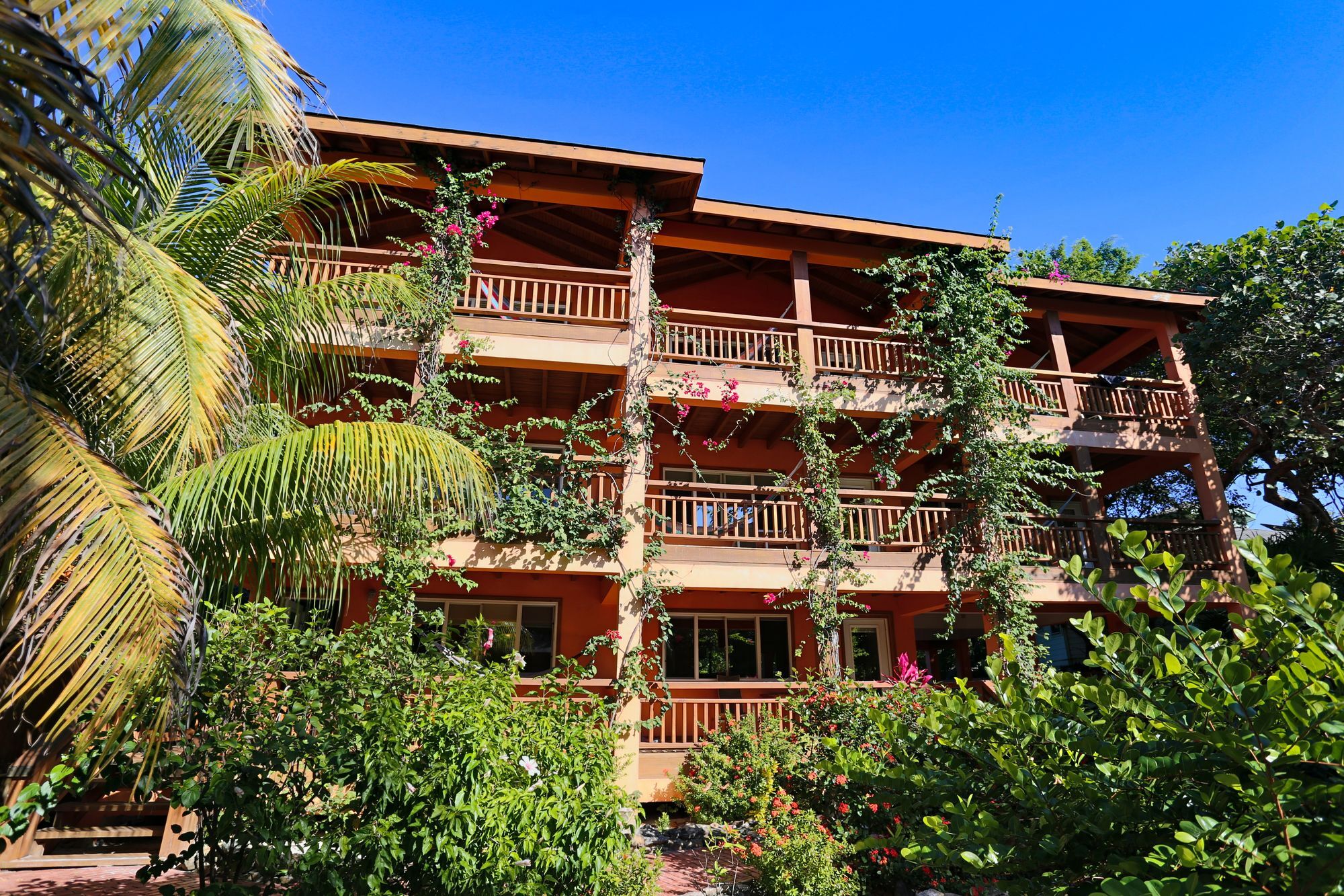 Hotel Posada Seremein ,West Bay ,Roatan Экстерьер фото